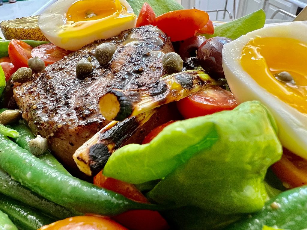 Grilled Tuna Salad Niçoise